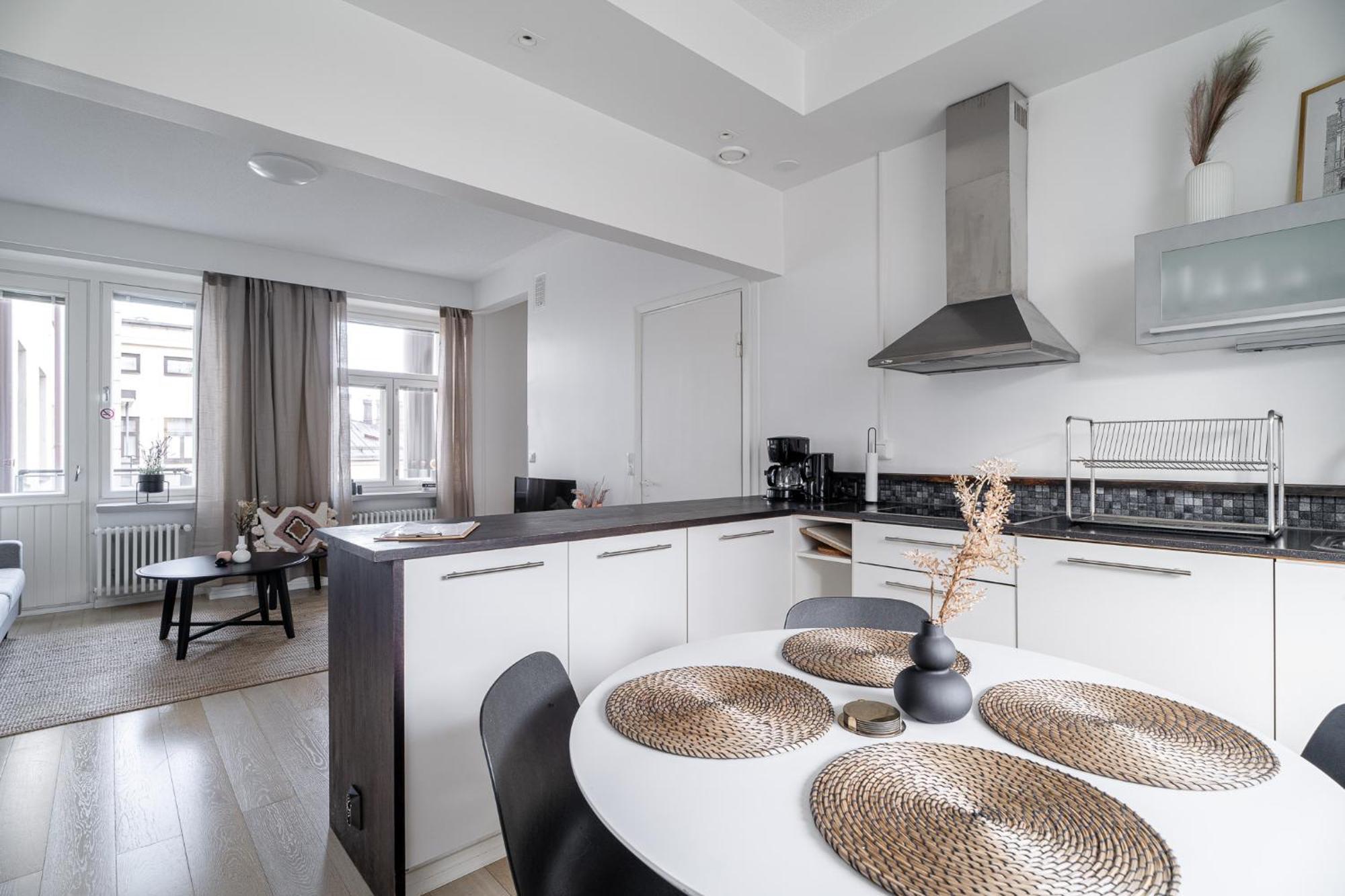 "Penthouse" - Renovated 1Br Apt With Sauna & 60M2 Private Terrace, Hosted By 2Ndhomes 坦佩雷 外观 照片